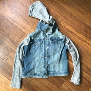 Jean jacket - detachable hoodie